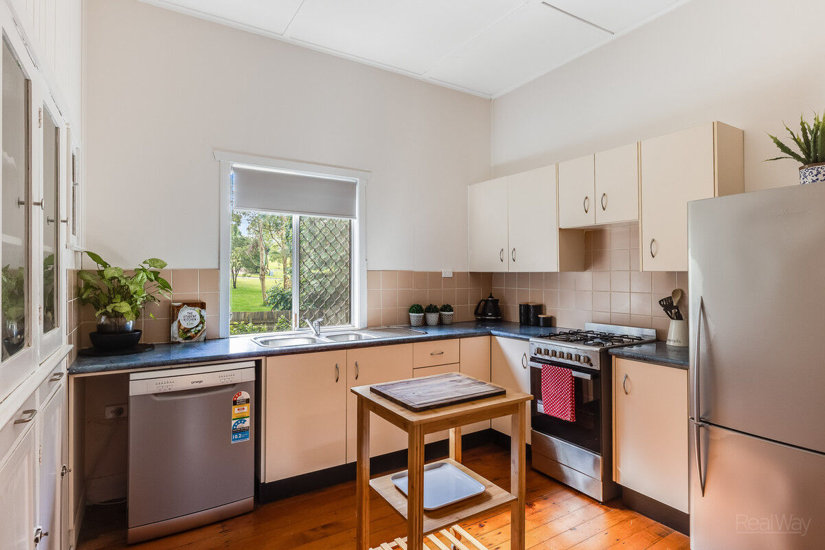 6 Clarissa Street, Newtown QLD 4350, Newtown - Thumbnail 8