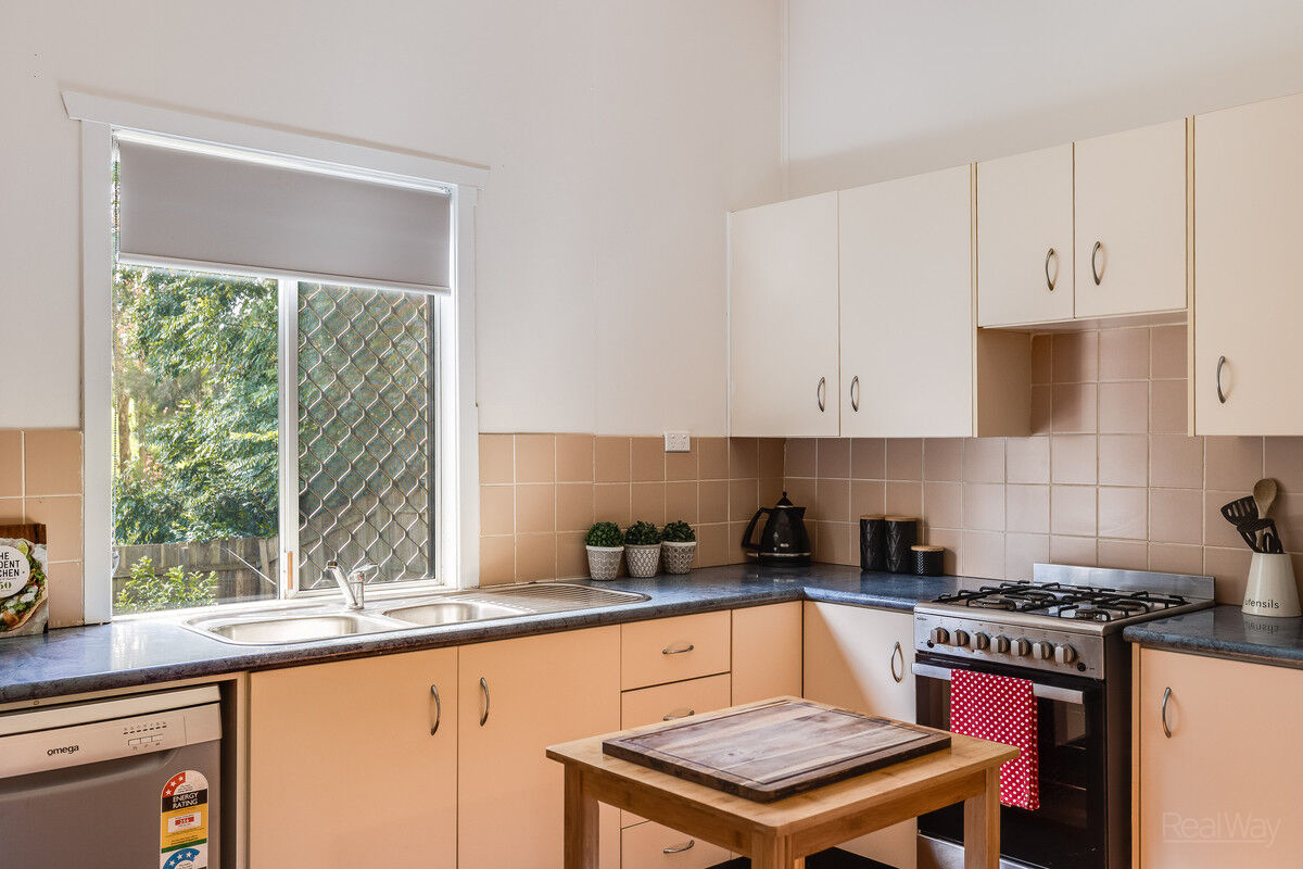 6 Clarissa Street, Newtown QLD 4350, Newtown - Thumbnail 6