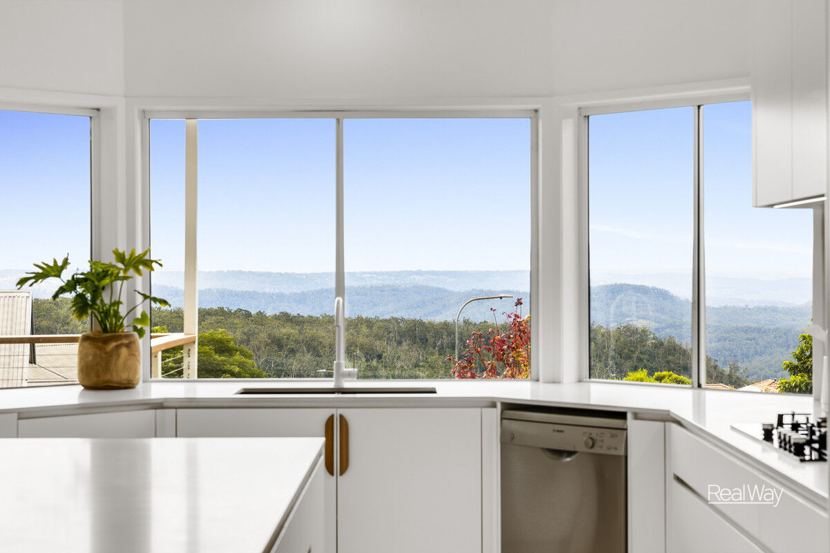 31 Harvey Street, Mount Lofty QLD 4350, Mount Lofty - Thumbnail 4