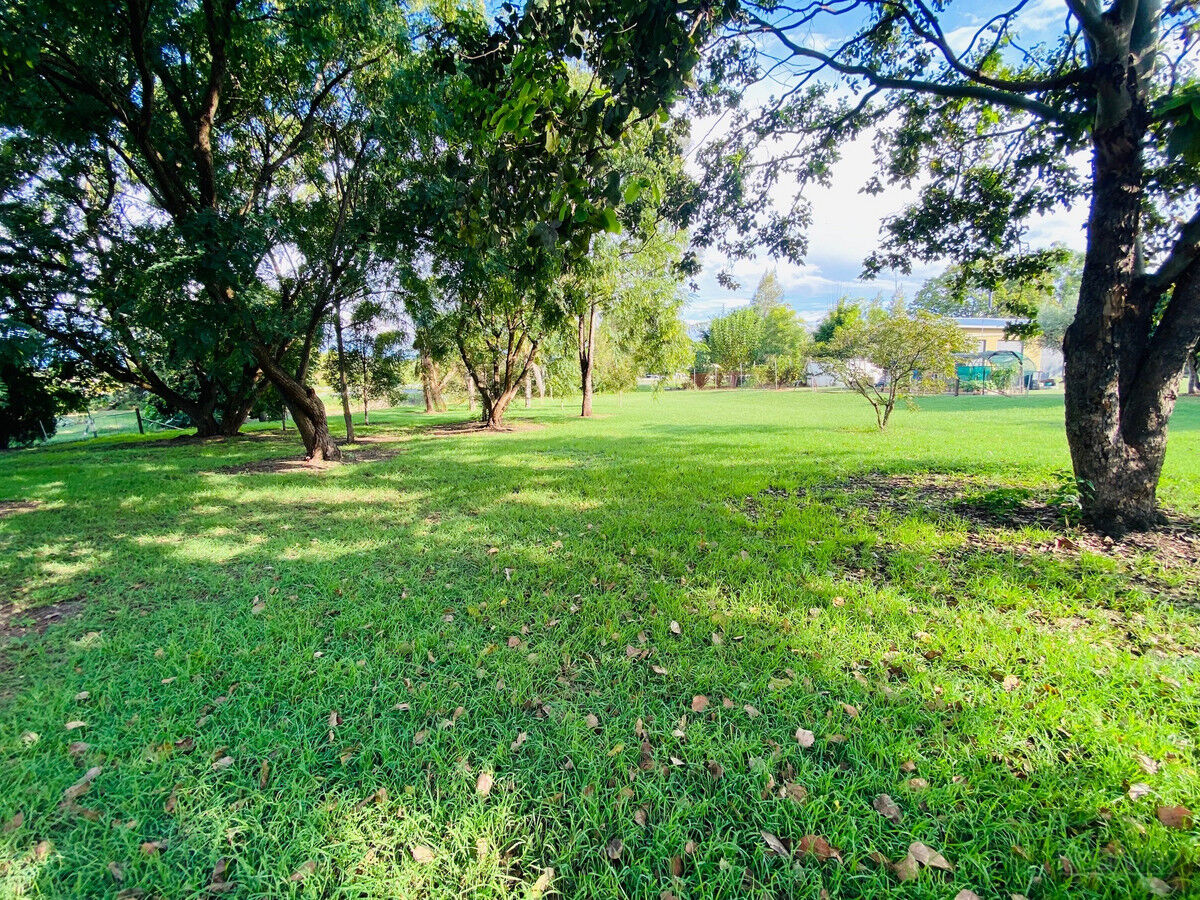 25 Shorelands Drive, Withcott QLD 4352, Withcott - Thumbnail 5