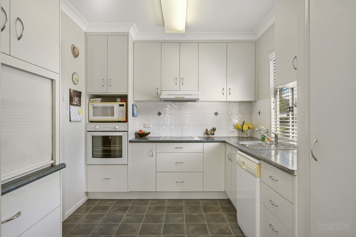 29 Shorelands Drive, Withcott QLD 4352, Withcott - Thumbnail 8