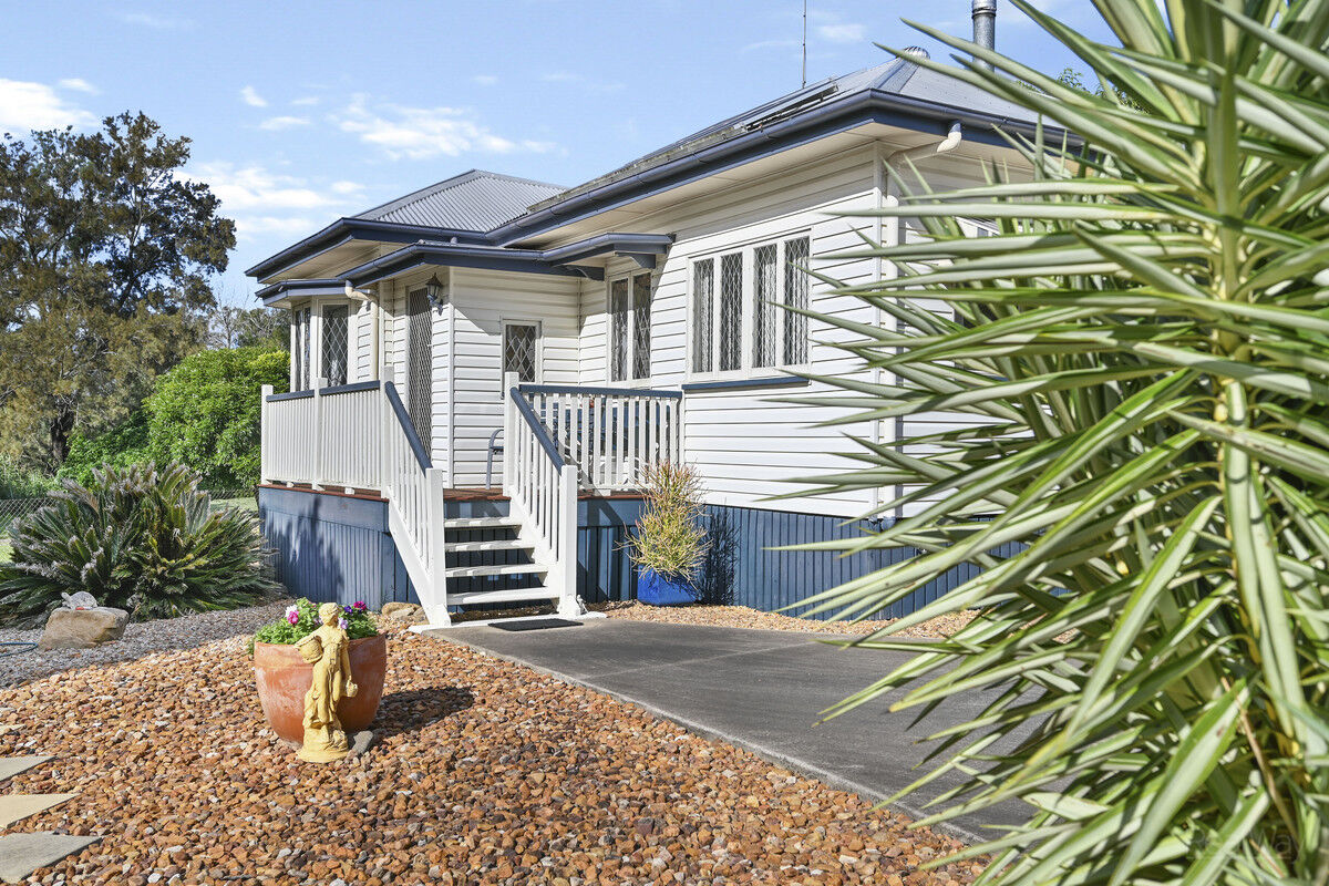 29 Shorelands Drive, Withcott QLD 4352, Withcott - Thumbnail 5