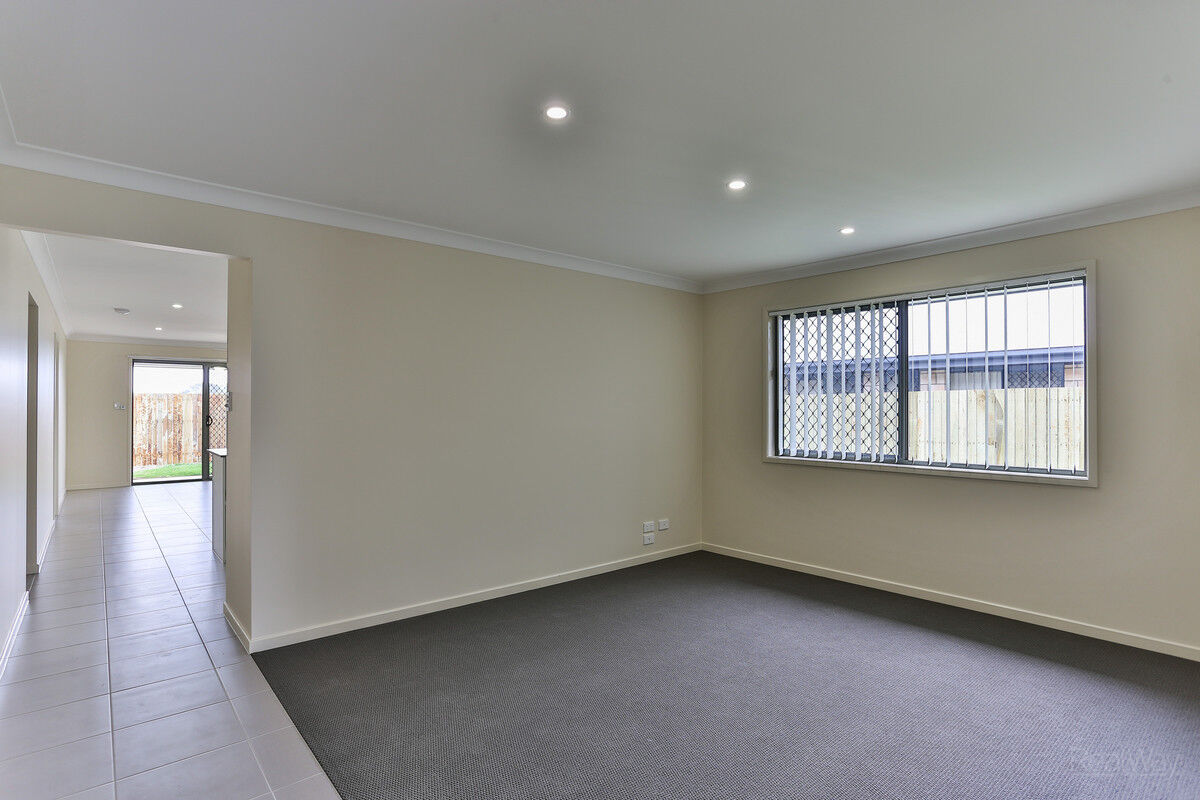 18 Parkview Drive, GLENVALE QLD 4350, Glenvale - Thumbnail 2