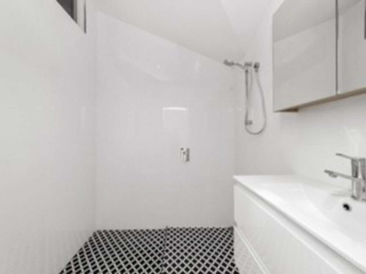 16 Charlotte Street, Newtown QLD 4350, Newtown - Thumbnail 5