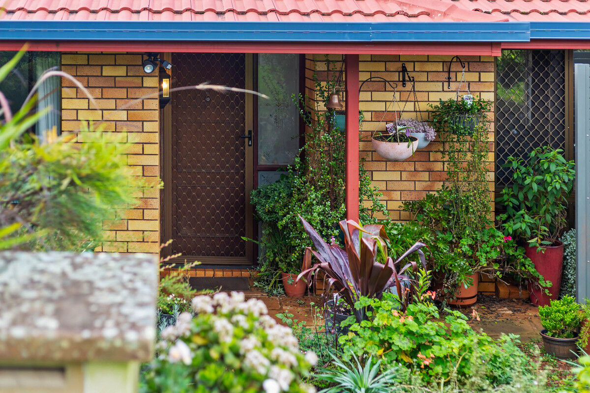 10 Lindemann Court, Wilsonton Heights QLD 4350, Wilsonton Heights - Thumbnail 2
