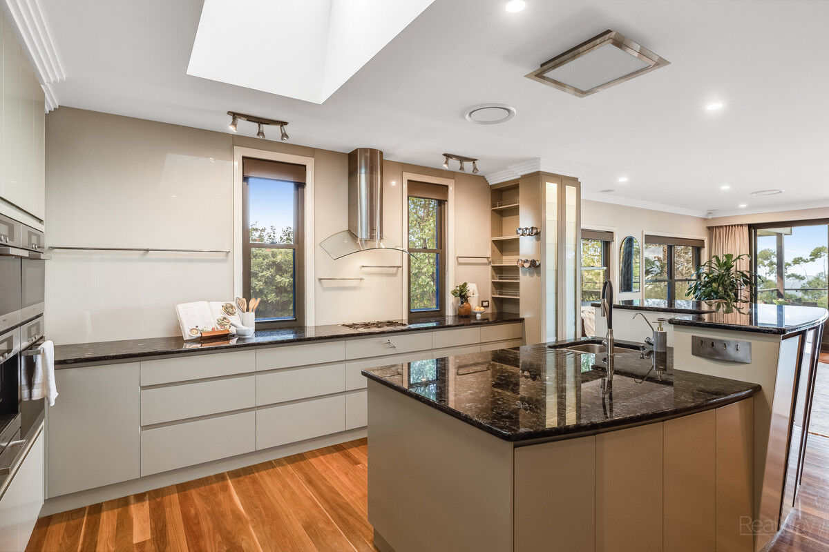 23 Murphys Creek Road, Blue Mountain Heights QLD 4350, Blue Mountain Heights - Thumbnail 5
