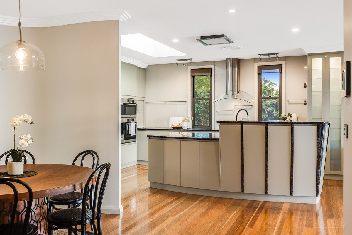 23 Murphys Creek Road, Blue Mountain Heights QLD 4350, Blue Mountain Heights - Thumbnail 4
