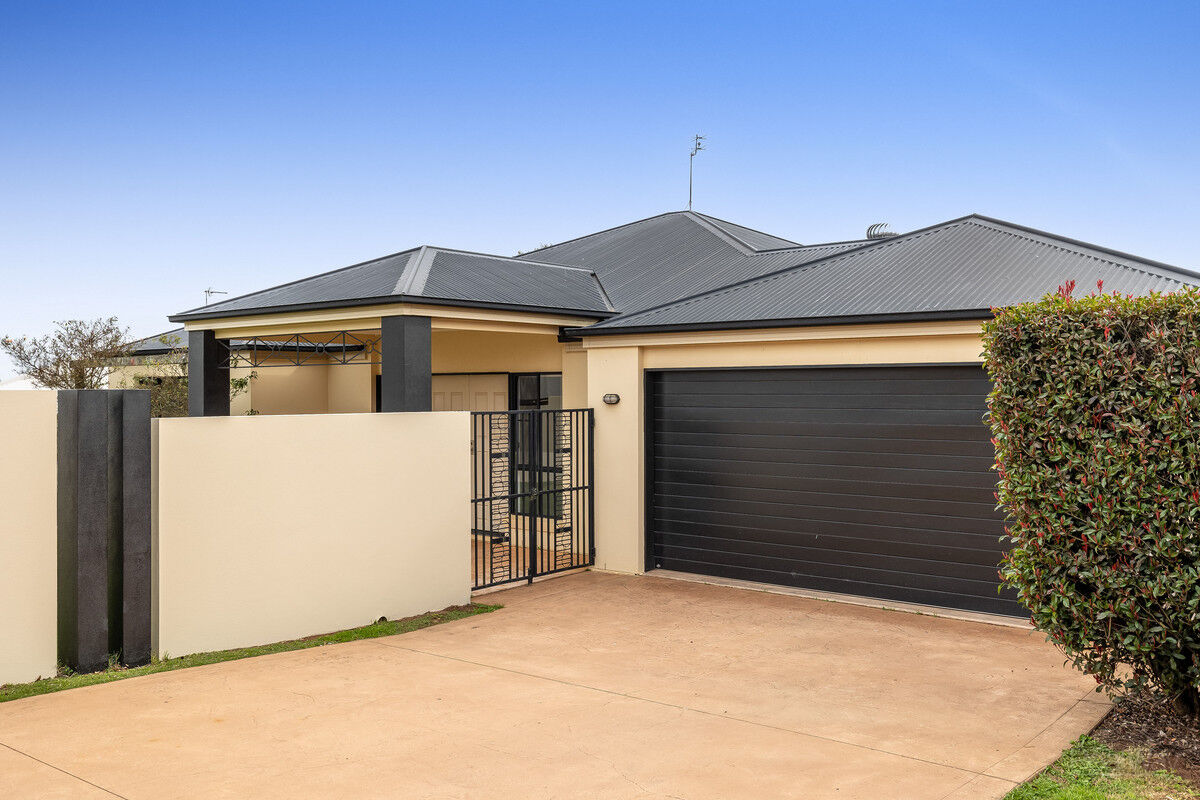 48 Wood Drive, Middle Ridge QLD 4350, Middle Ridge - Thumbnail 2