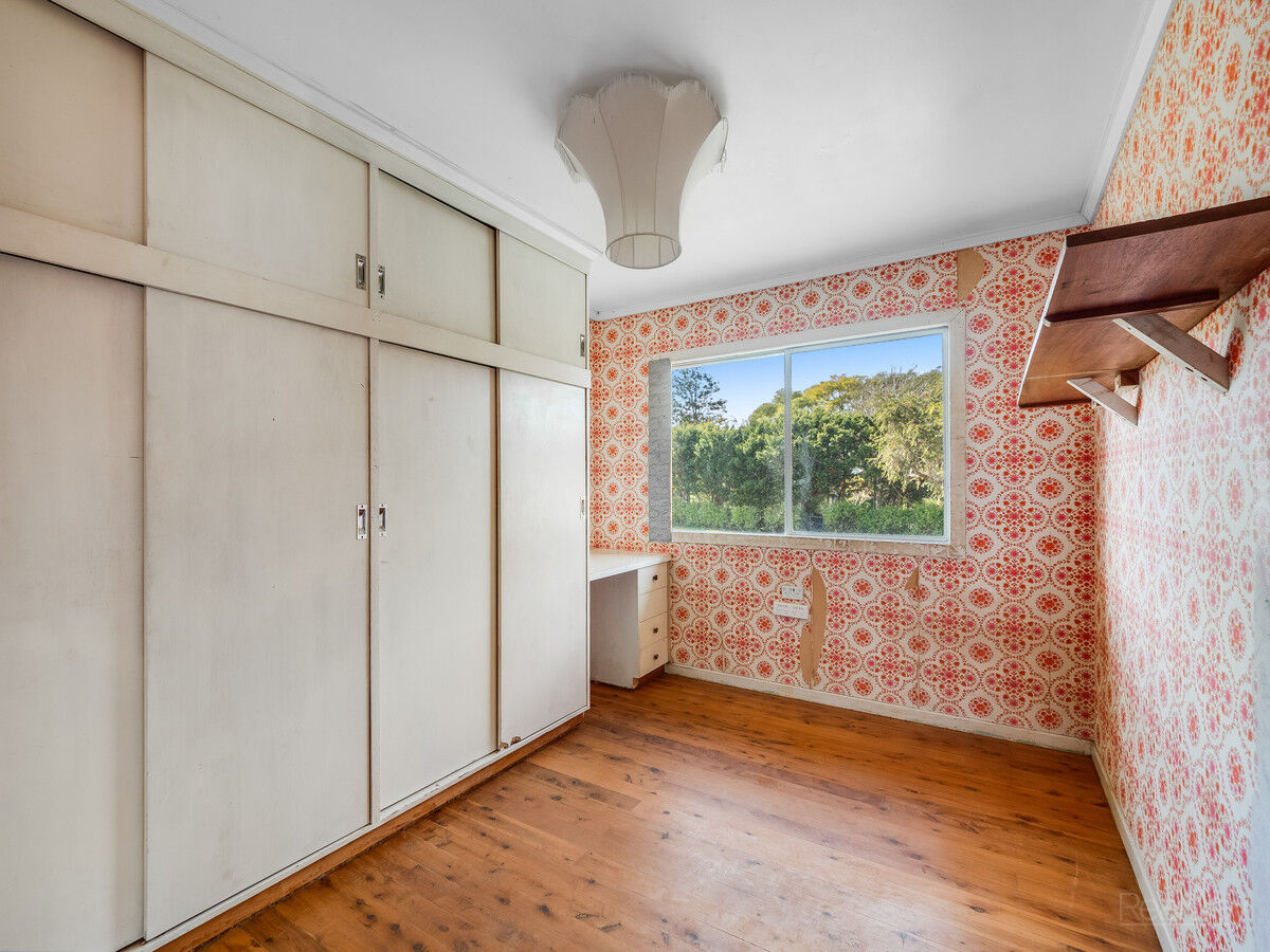 305 Tor Street, Wilsonton QLD 4350, Wilsonton - Thumbnail 6