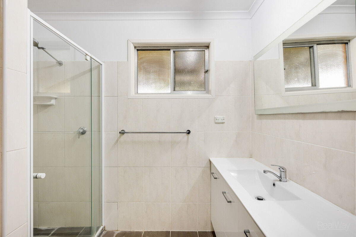 72 Dunne Street, Harristown QLD 4350, Harristown - Thumbnail 8