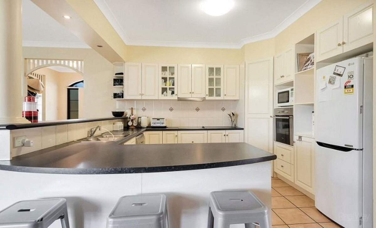 3 Belmore Drive, Withcott QLD 4352, Withcott - Thumbnail 6