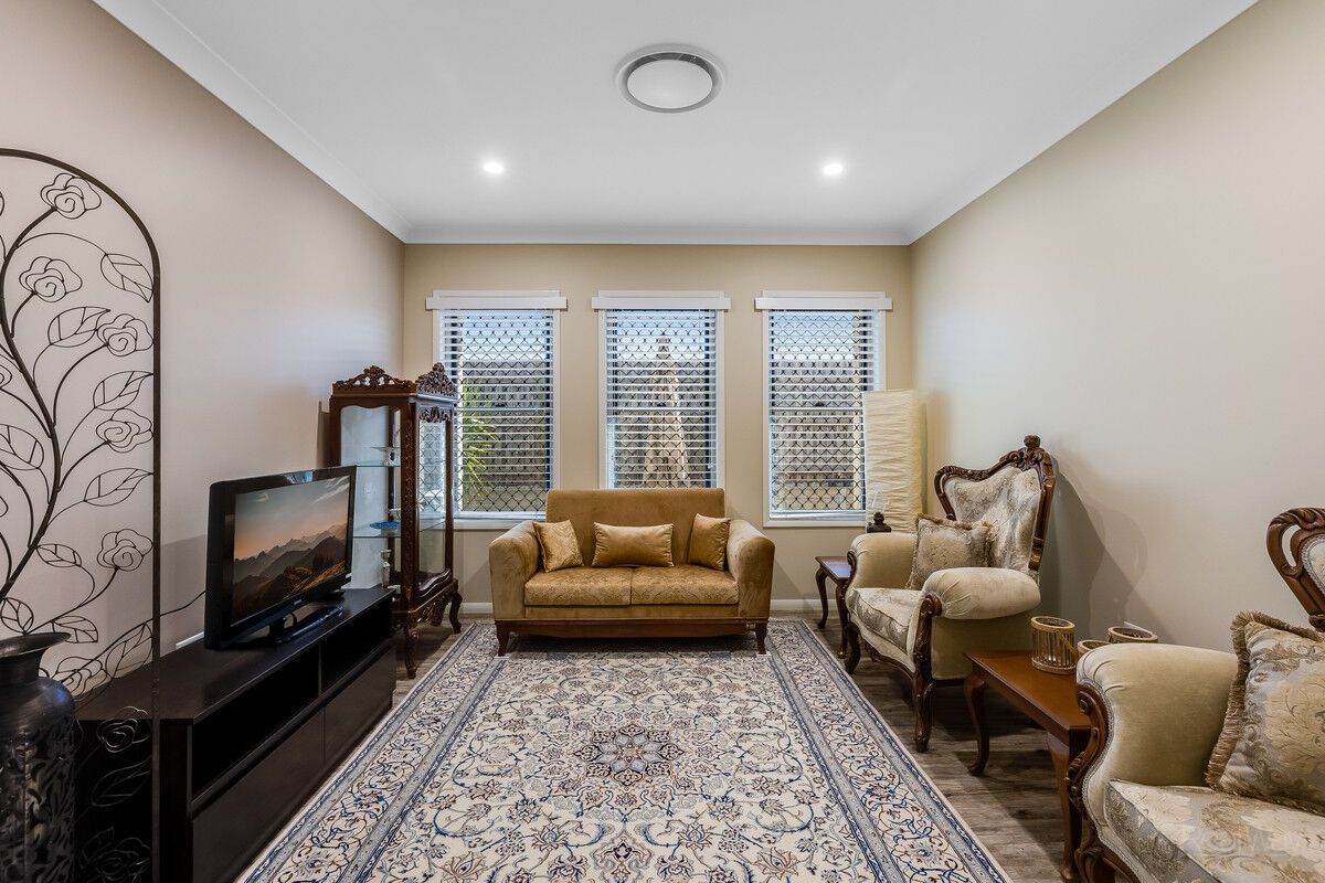 11 Radcliffe Crescent, Glenvale QLD 4350, Glenvale - Thumbnail 4