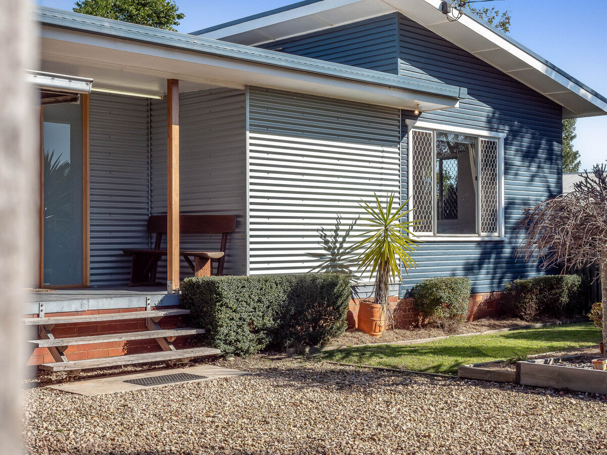 8 Wilfred Street, Harristown QLD 4350, Harristown - Thumbnail 4