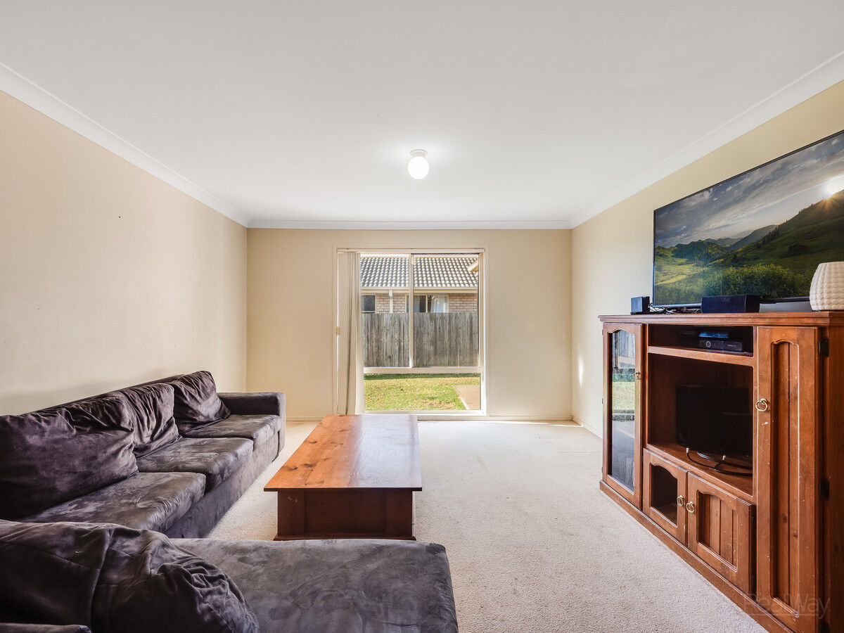 7 Cuttaburra Crescent, Glenvale QLD 4350, Glenvale - Thumbnail 4
