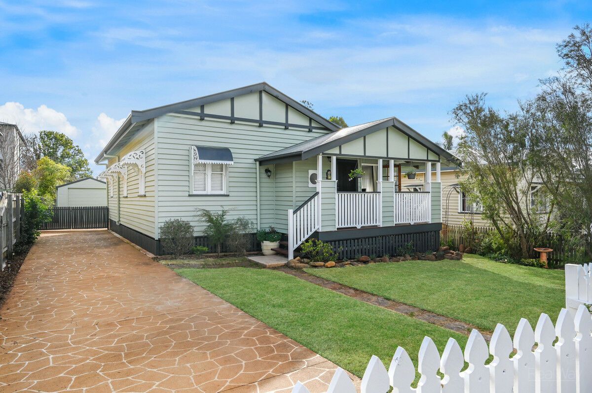 27 Clark Street, South Toowoomba QLD 4350, South Toowoomba - Thumbnail 2