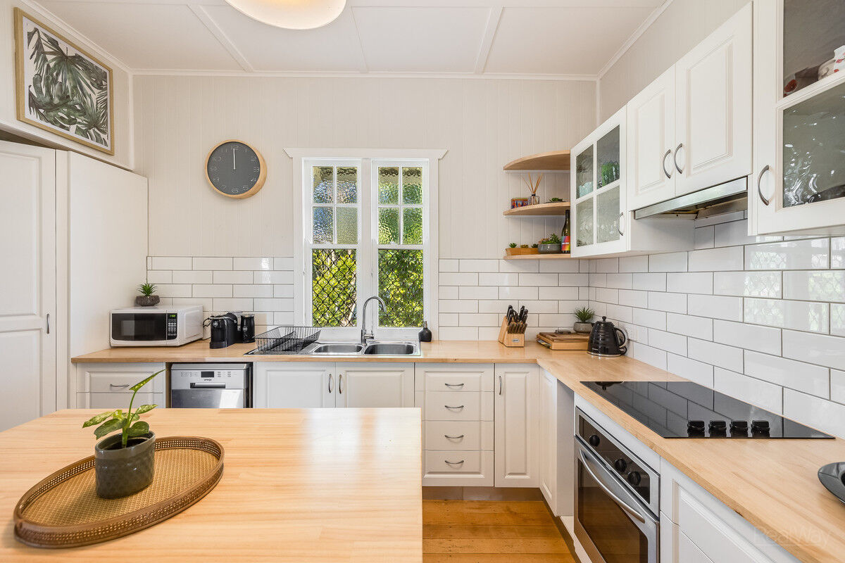 4 Bernard Street, Newtown QLD 4350, Newtown - Thumbnail 7