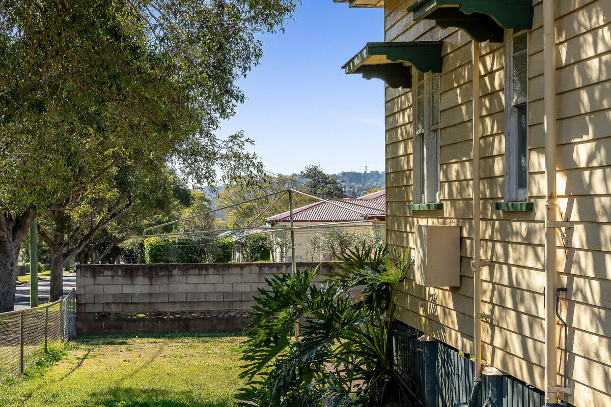 151 Perth Street, South Toowoomba QLD 4350, South Toowoomba - Thumbnail 3