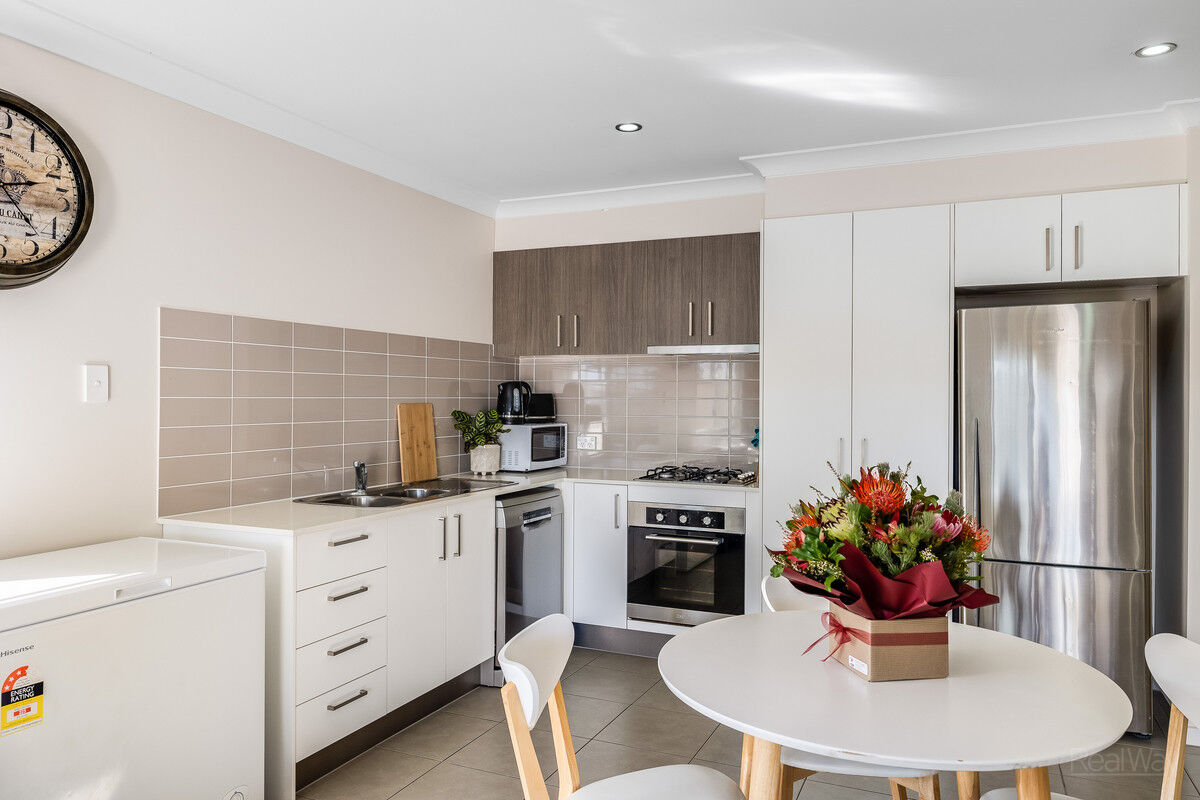 1 / 7 Preston Court, Glenvale QLD 4350, Glenvale - Thumbnail 3