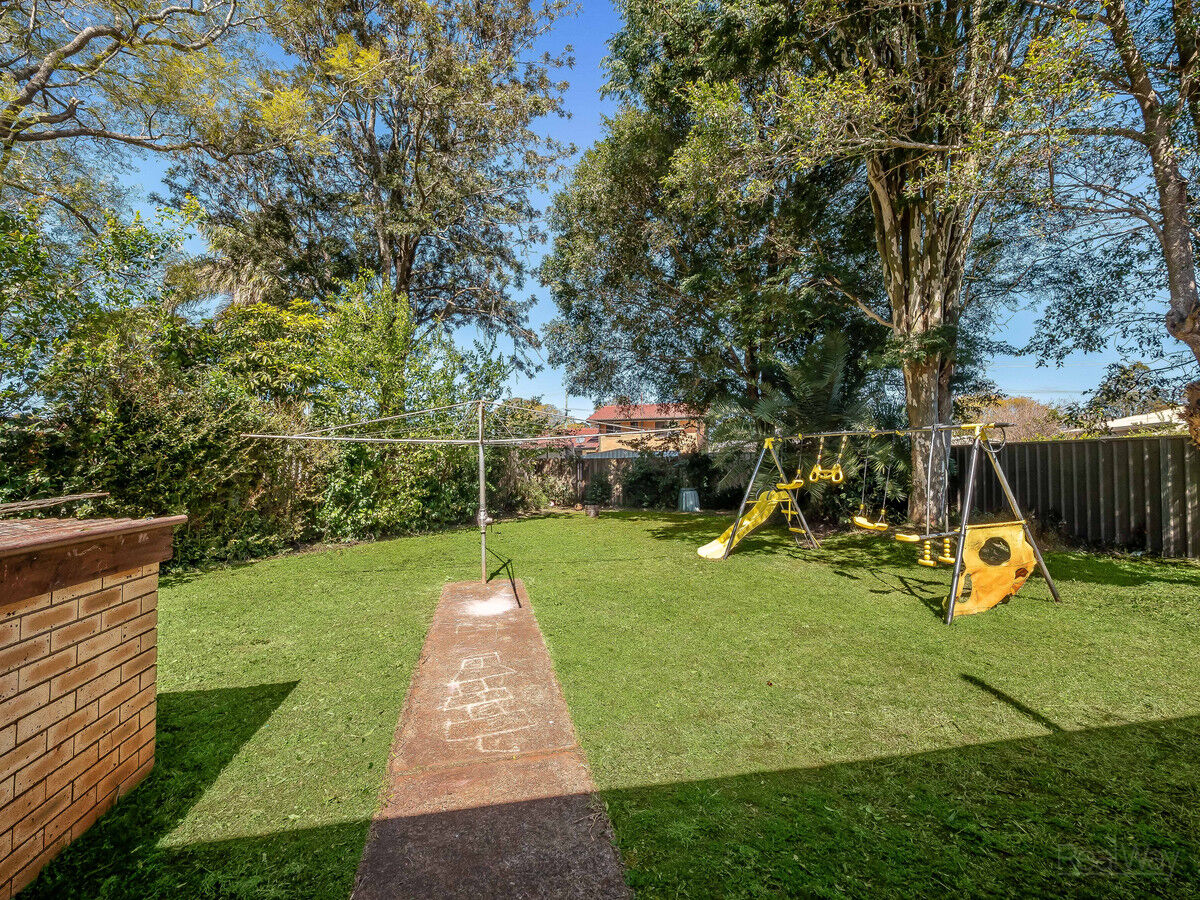 12 Whitefriars Street, Rockville QLD 4350, Rockville - Thumbnail 8