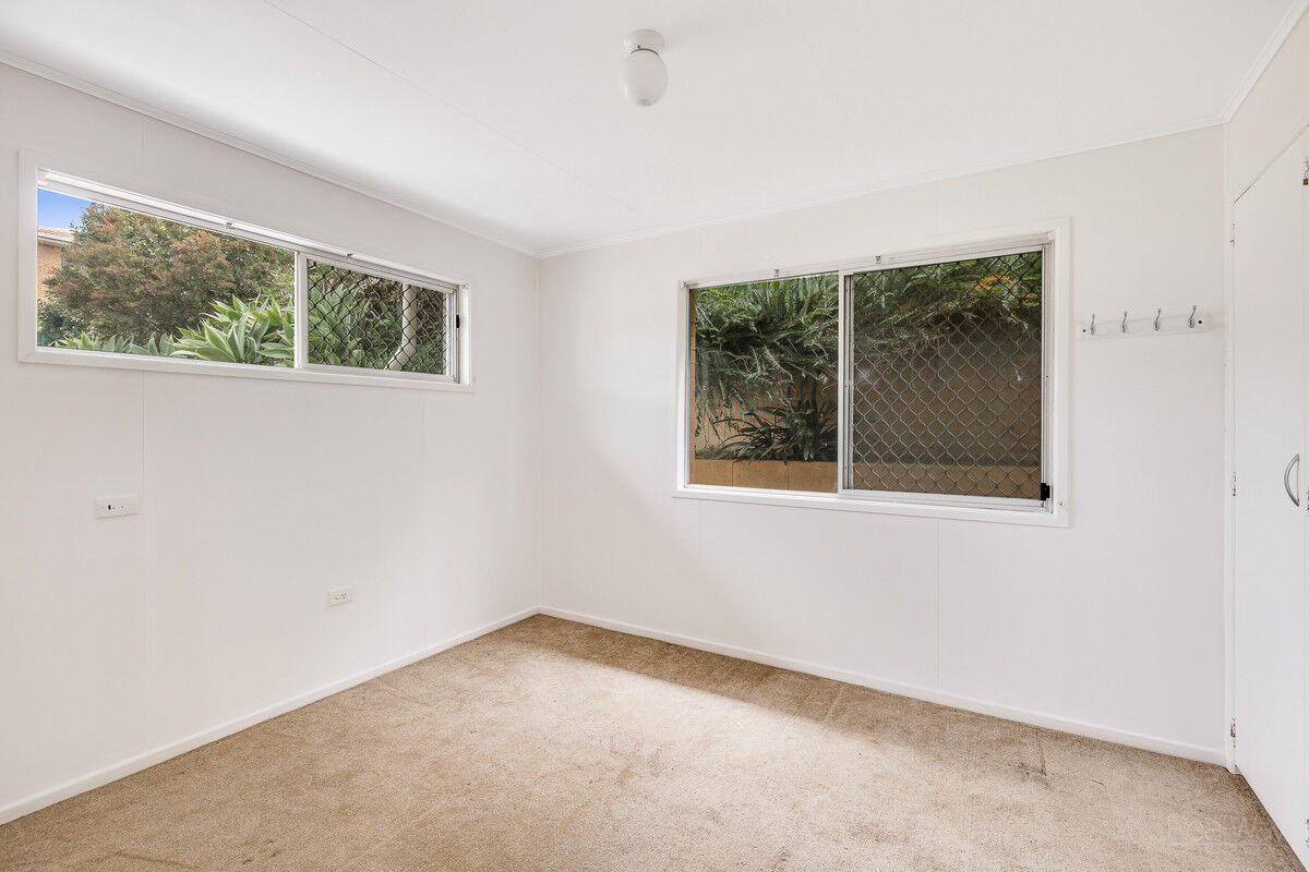 15 Gordon Avenue, Rockville QLD 4350, Rockville - Thumbnail 5