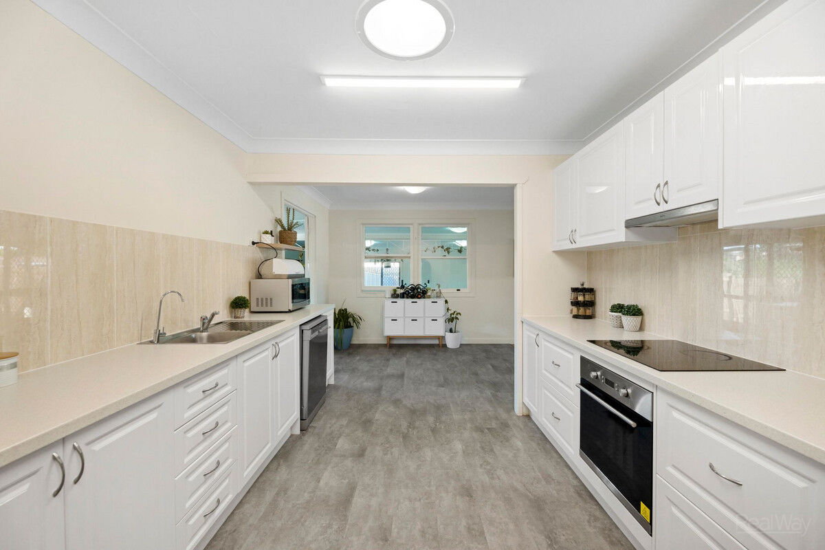 19 Teesdale Avenue, Newtown QLD 4350, Newtown - Thumbnail 3