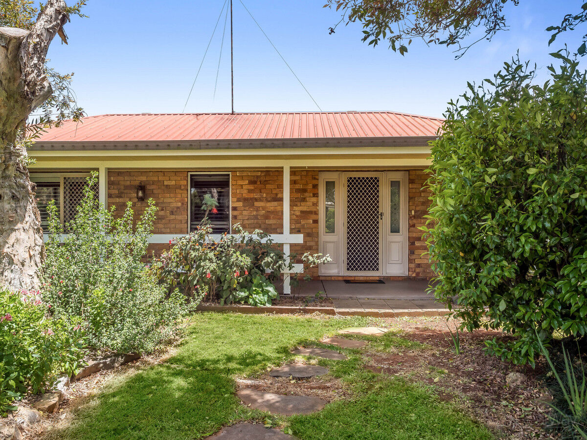 17 Ansett Court, Wilsonton QLD 4350, Wilsonton - Thumbnail 3