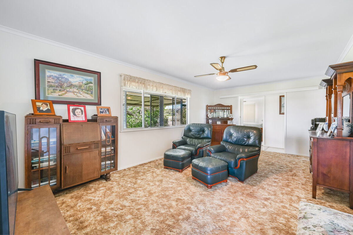 12 Dolleys Road, Withcott QLD 4352, Withcott - Thumbnail 5