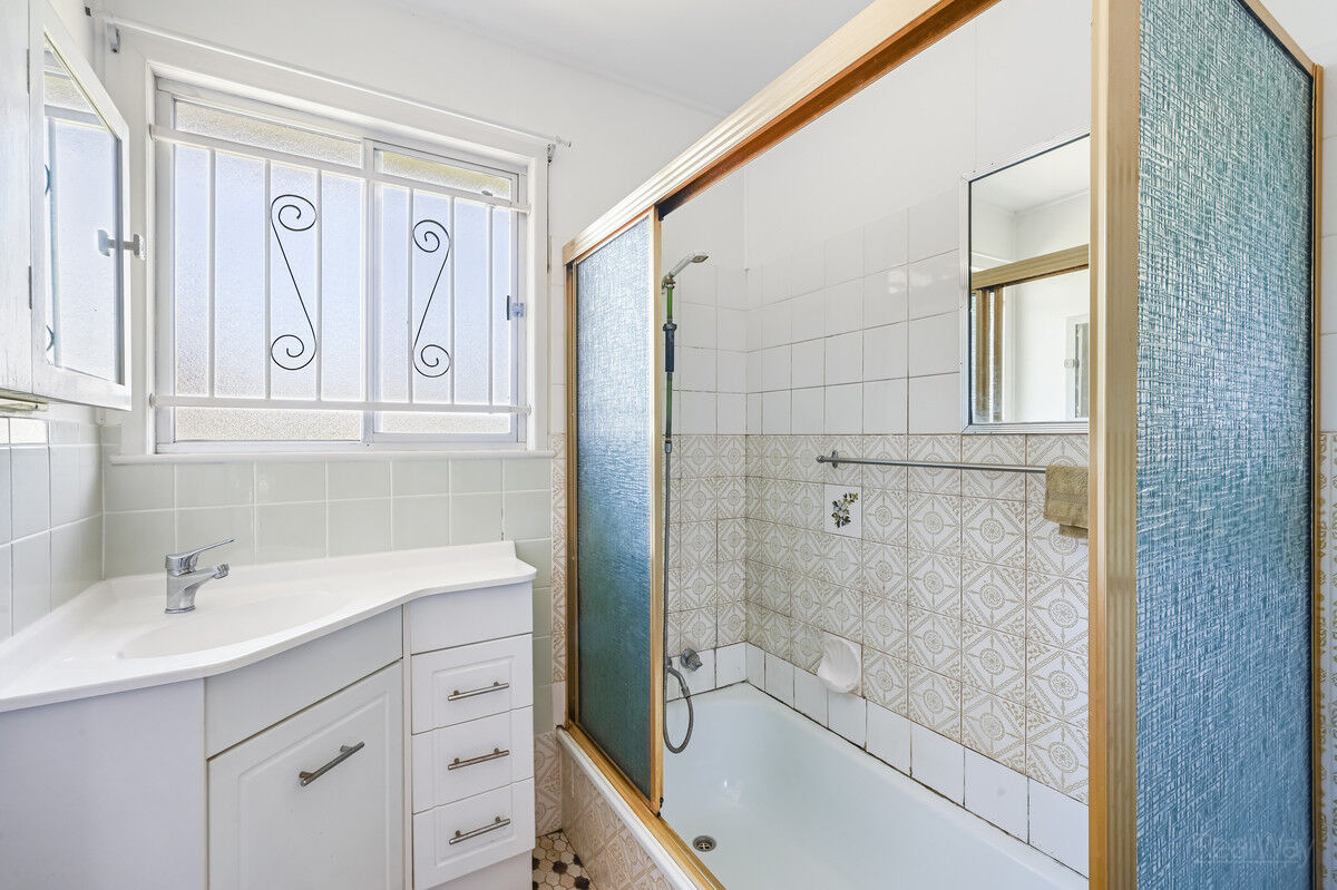 12 Dolleys Road, Withcott QLD 4352, Withcott - Thumbnail 8