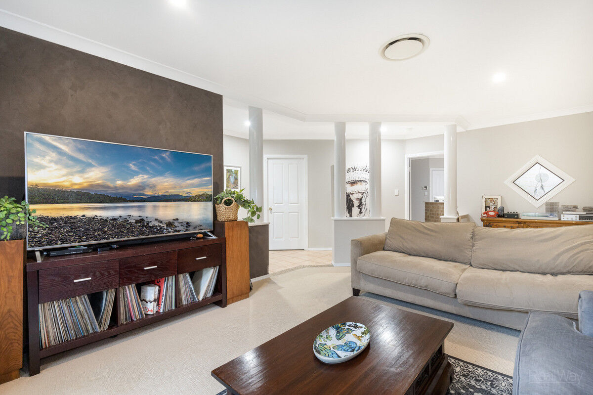 75 Bouganvillea Drive, Middle Ridge QLD 4350, Middle Ridge - Thumbnail 4
