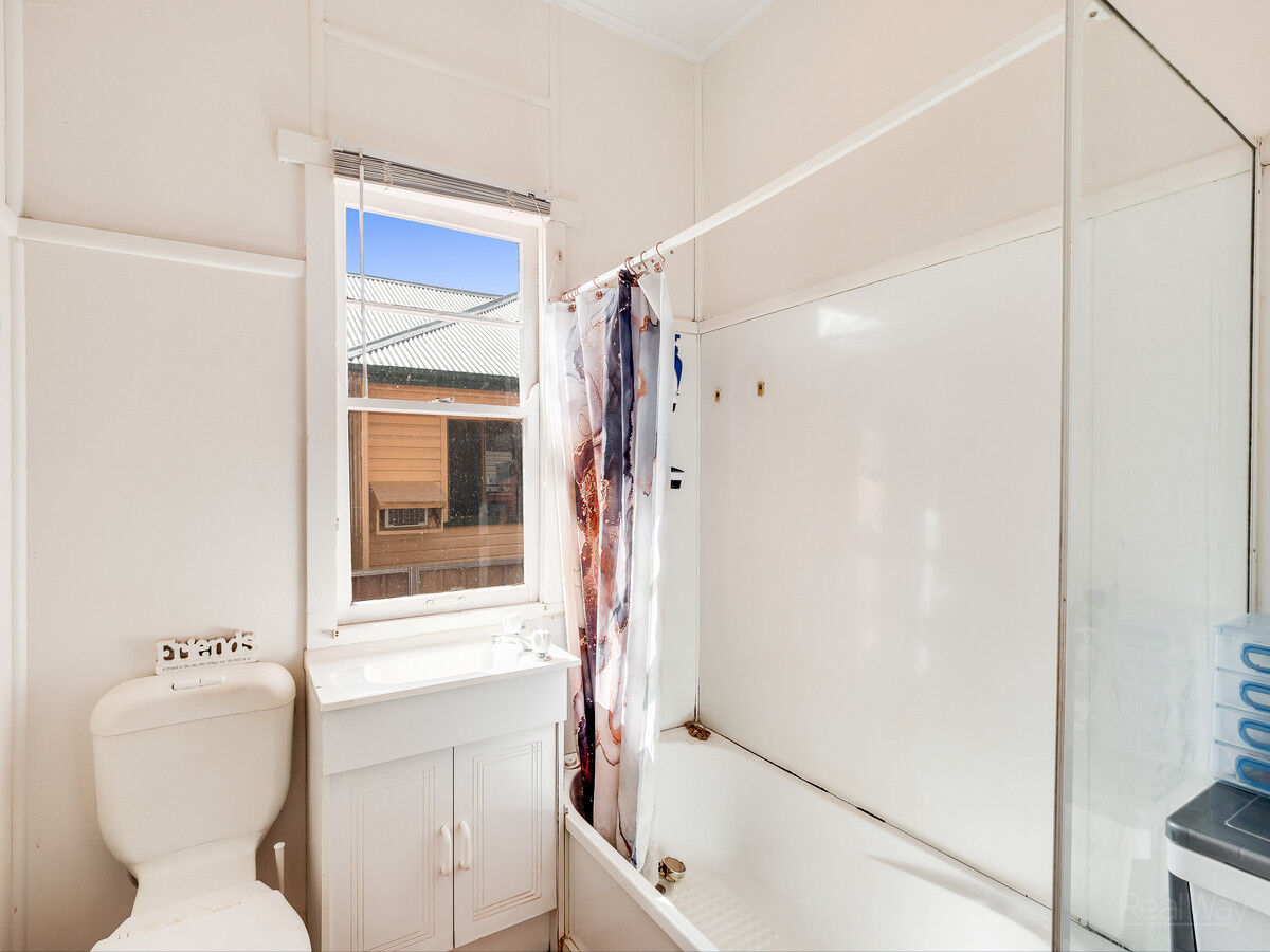 3 Goode Street, Newtown QLD 4350, Newtown - Thumbnail 6