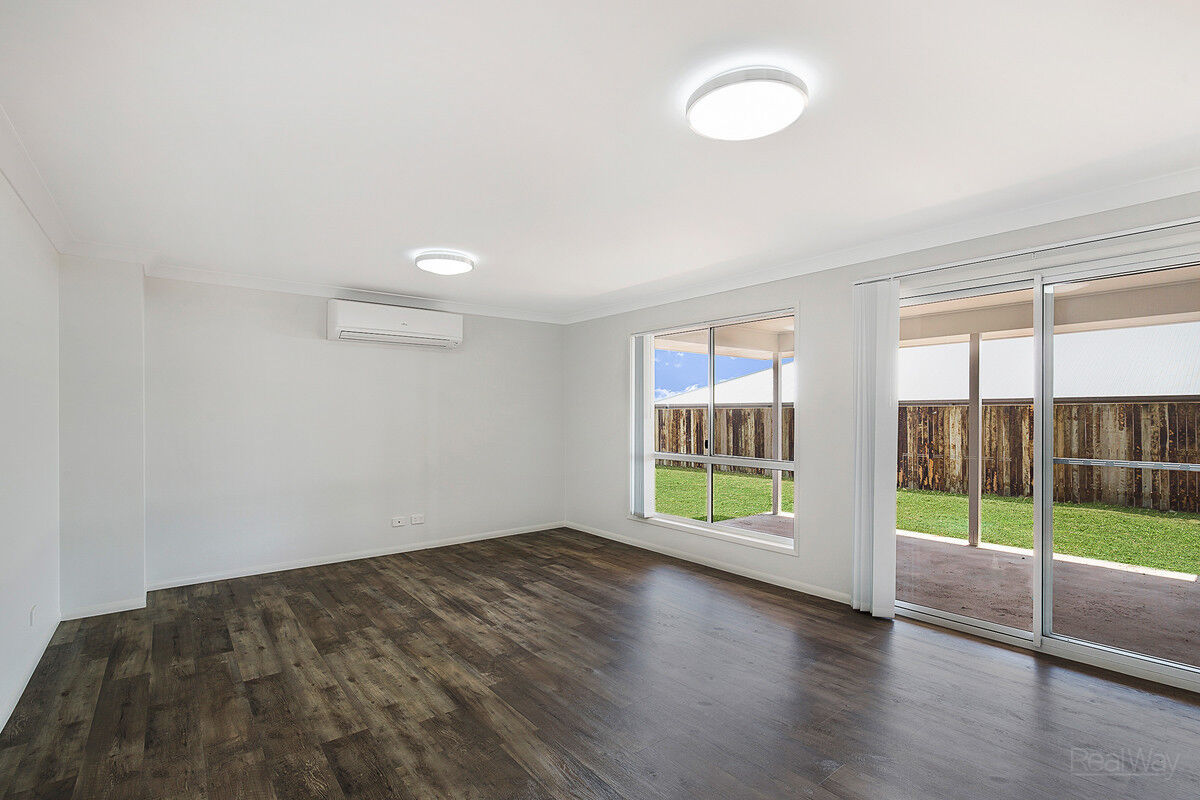 41 Sanctuary Drive, CRANLEY QLD 4350, Cranley - Thumbnail 3