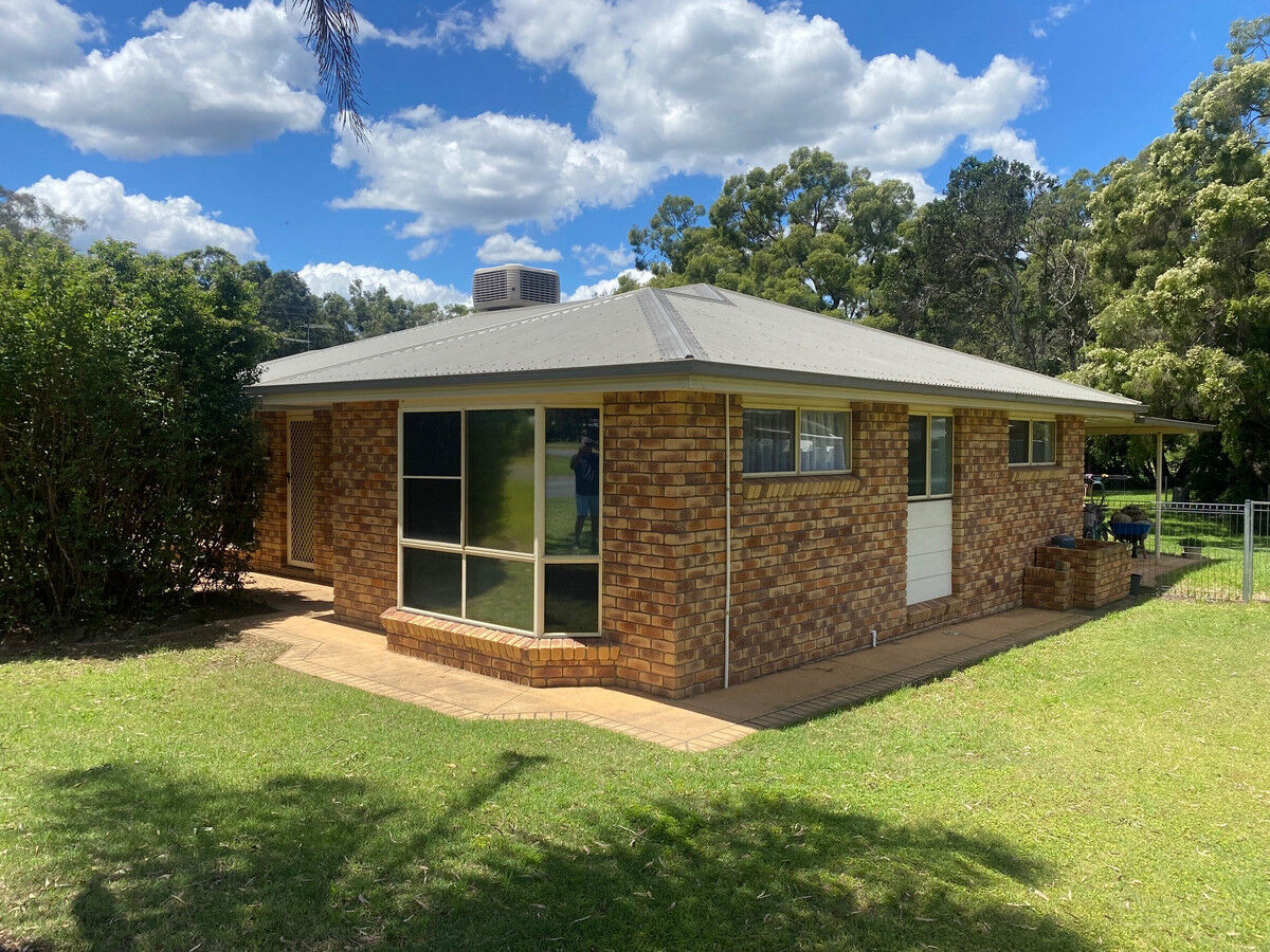 9 Rutherford Road, Withcott QLD 4352, Withcott - Thumbnail 5
