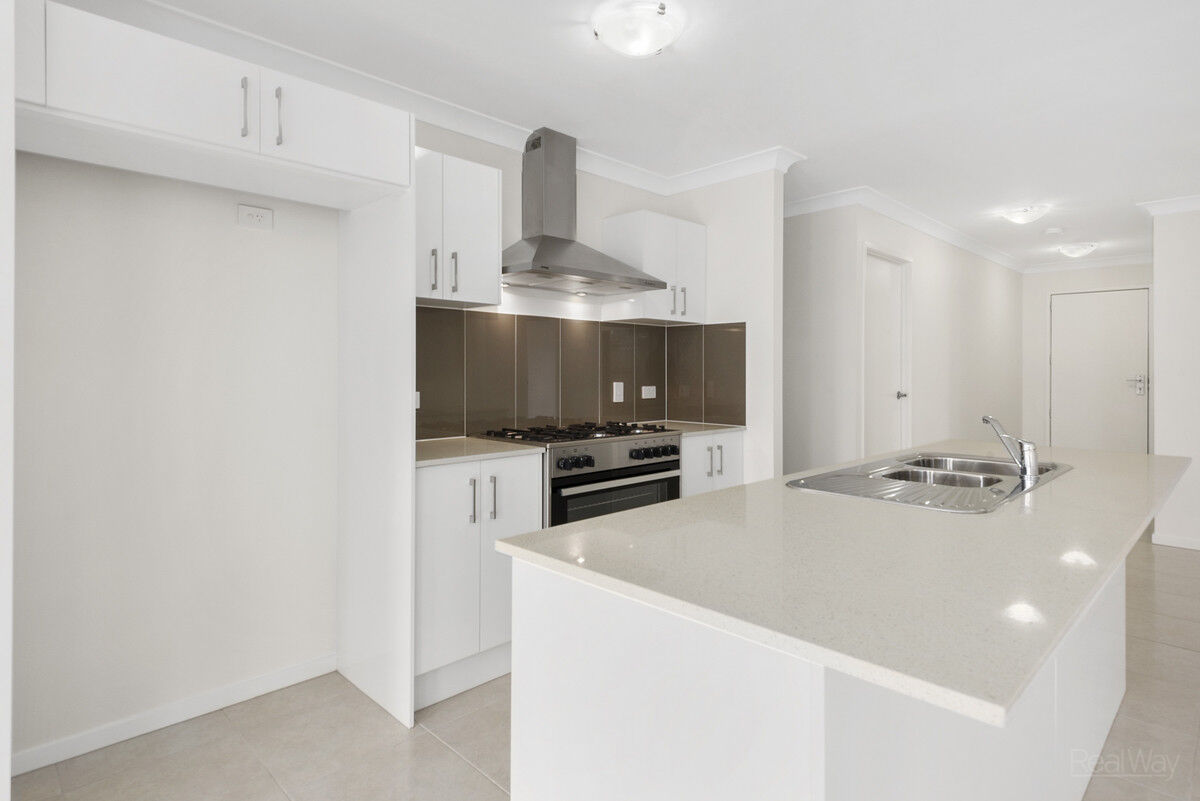 15 Whitefield Street, Glenvale QLD 4350, Glenvale - Thumbnail 3