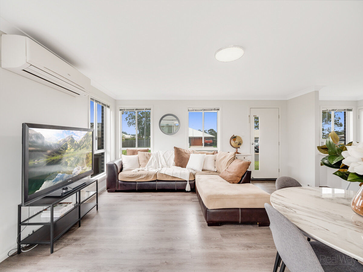 10 Madrid Court, Glenvale QLD 4350, Glenvale - Thumbnail 2