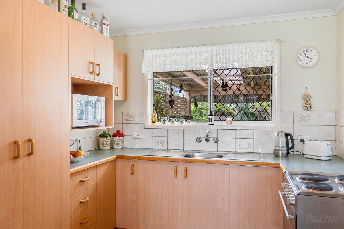 28 Jennifer Crescent, Darling Heights QLD 4350, Darling Heights - Thumbnail 3