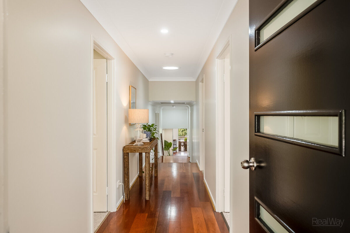 43 Harvey Street, Mount Lofty QLD 4350, Mount Lofty - Thumbnail 3