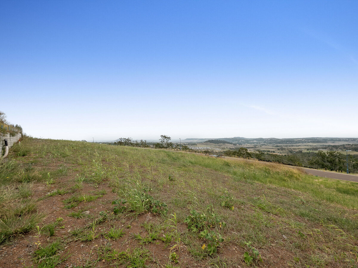 23 Reserve Road, Cranley QLD 4350, Cranley - Thumbnail 6