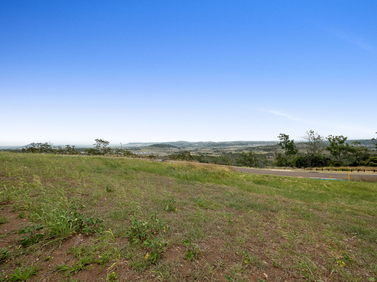 23 Reserve Road, Cranley QLD 4350, Cranley - Thumbnail 7