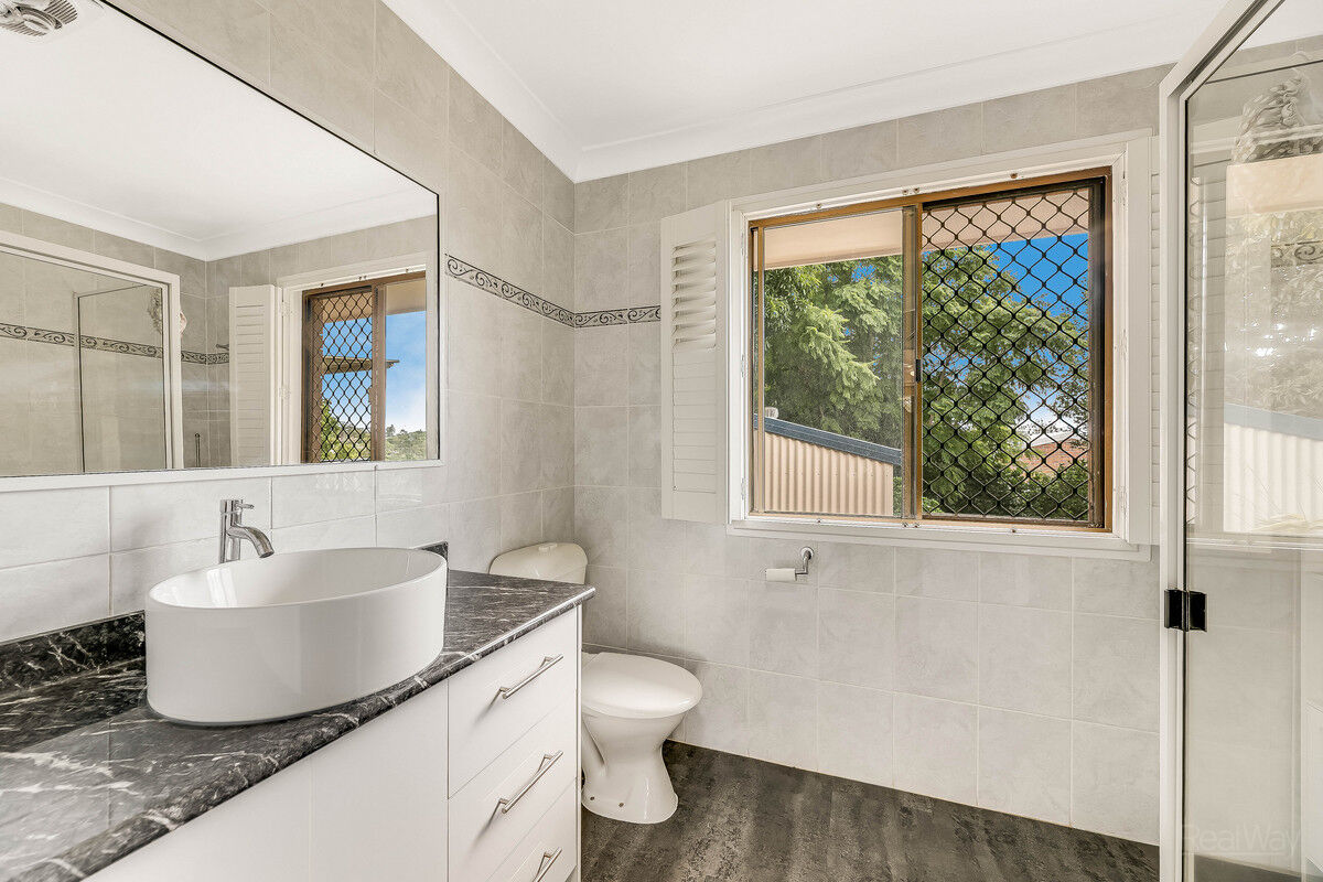 24 Horrocks Crescent, Kearneys Spring QLD 4350, Kearneys Spring - Thumbnail 7