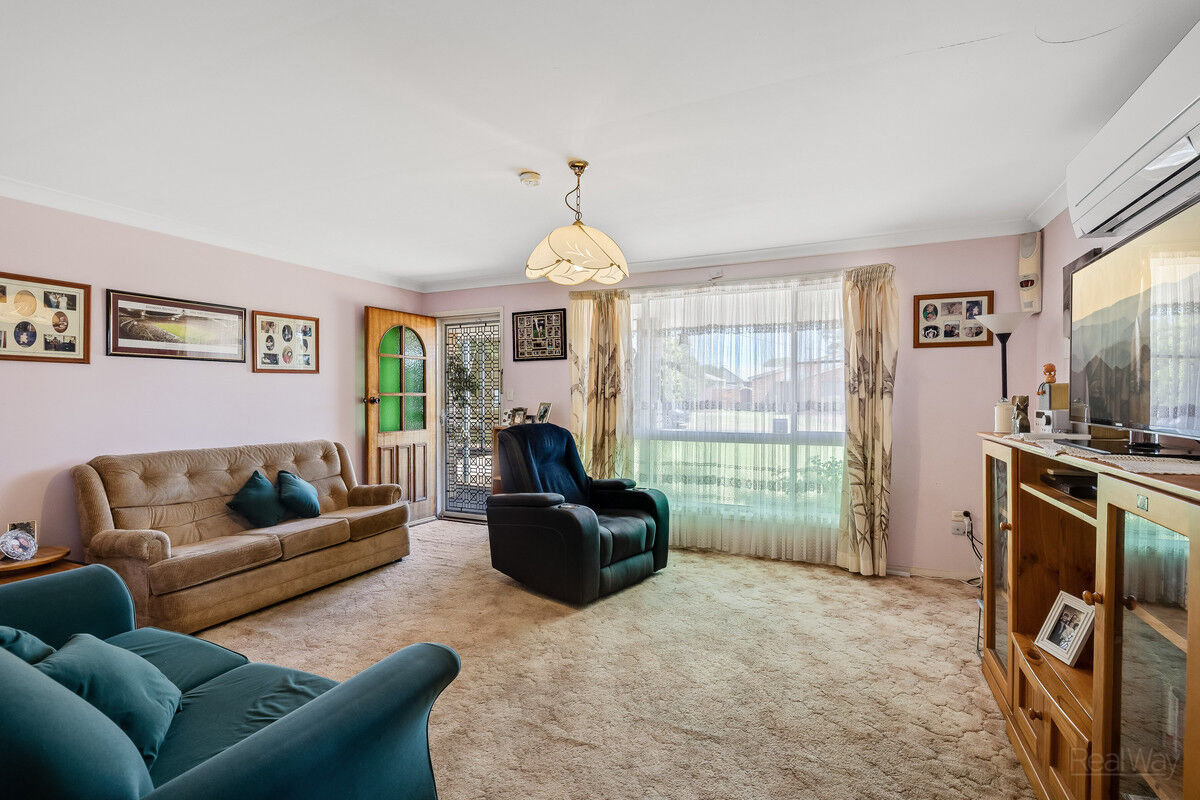 8 Rachel Street, Darling Heights QLD 4350, Darling Heights - Thumbnail 2
