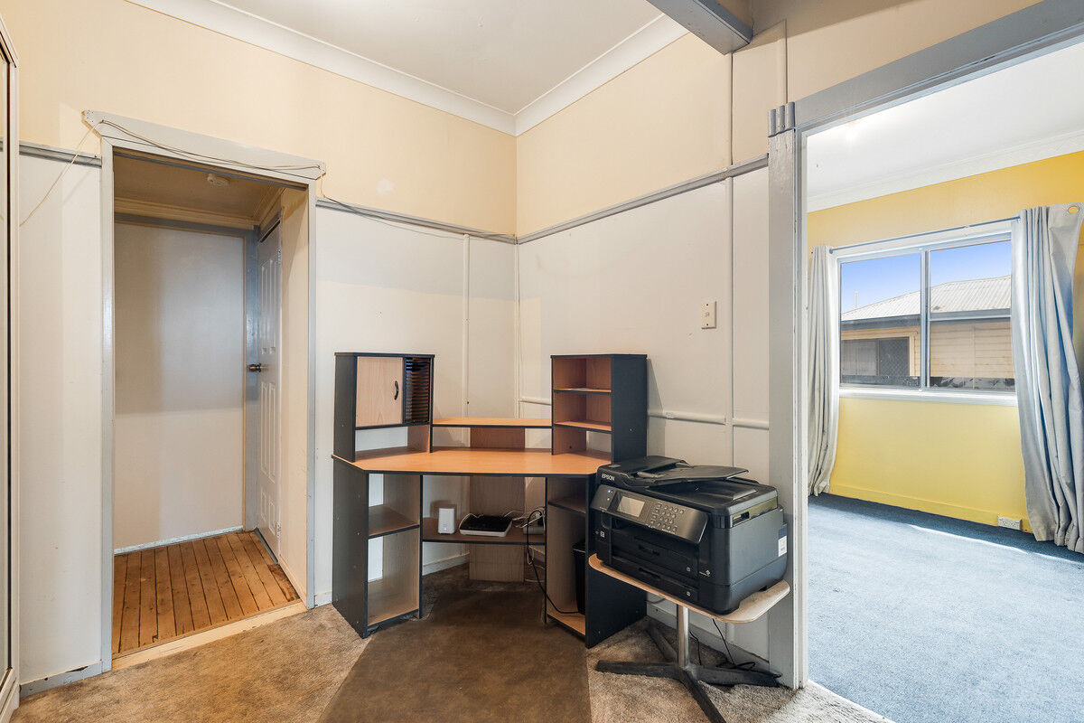 411 Tor Street, Newtown QLD 4350, Newtown - Thumbnail 8