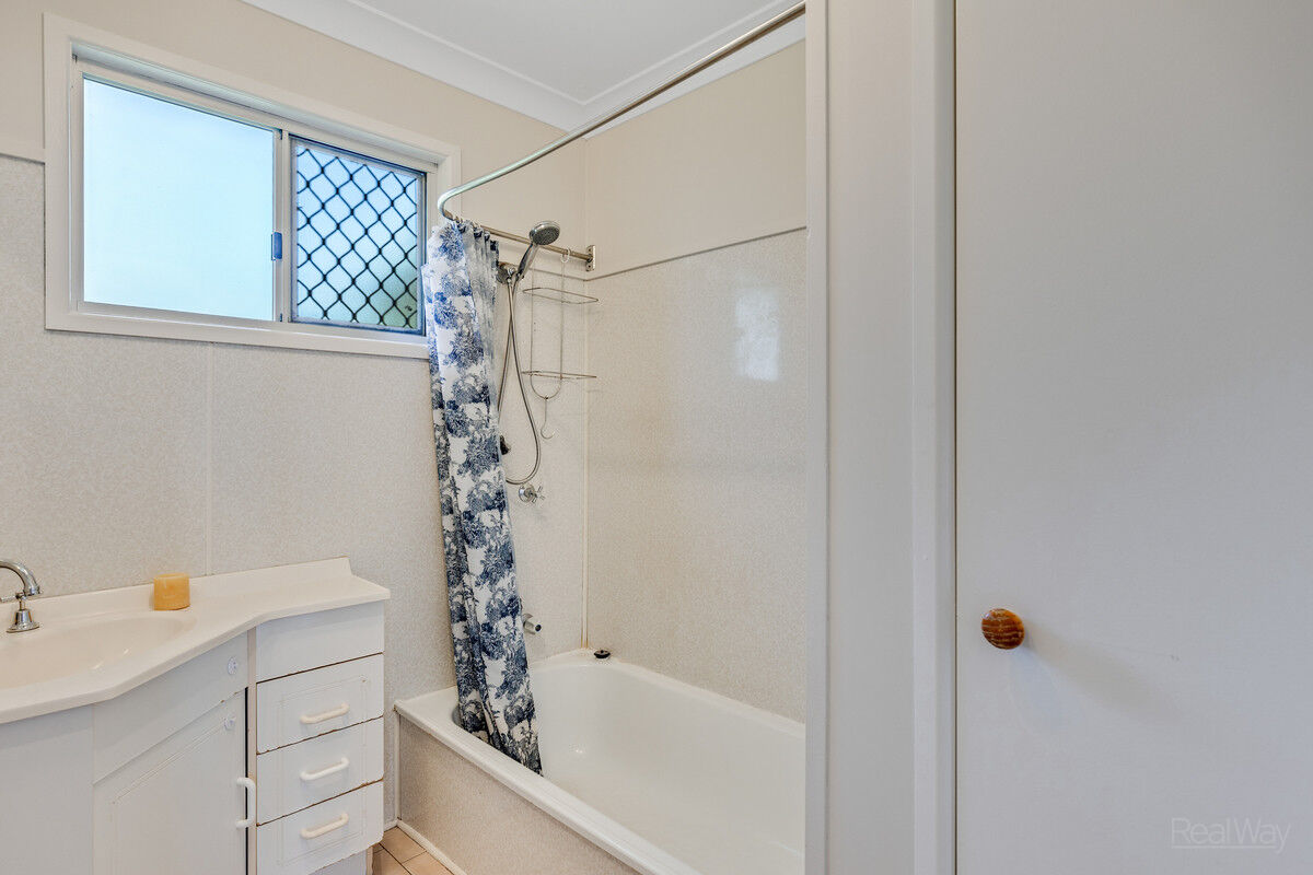 12 Weise Street, Oakey QLD 4401, Oakey - Thumbnail 7