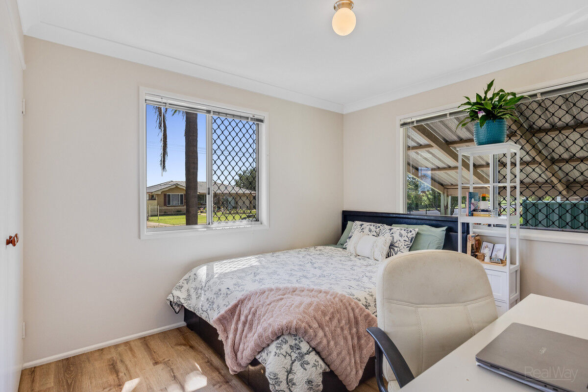 12 Weise Street, Oakey QLD 4401, Oakey - Thumbnail 5
