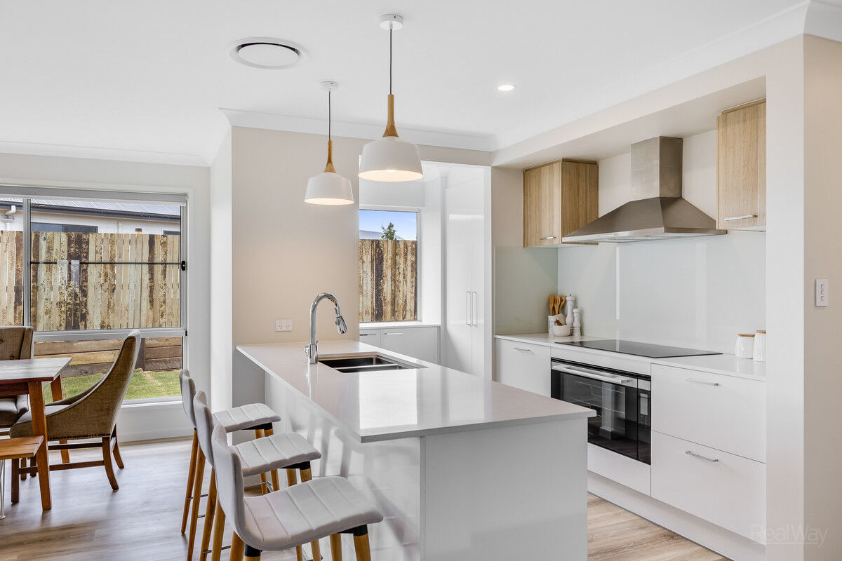 31 Alexander Avenue, Highfields QLD 4352, Highfields - Thumbnail 6