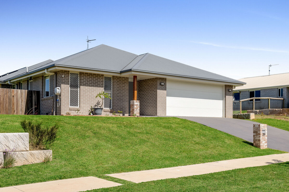 29 Lapwing Crescent, Meringandan West QLD 4352, Meringandan West - Thumbnail 2
