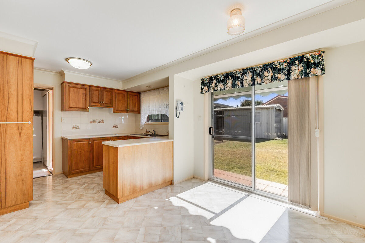 3 Schultz Street, Kearneys Spring QLD 4350, Kearneys Spring - Thumbnail 4