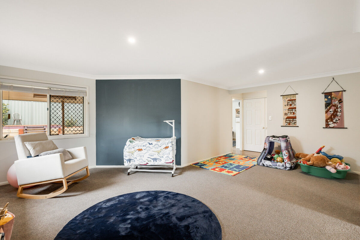 6 Mengel Court, Middle Ridge QLD 4350, Middle Ridge - Thumbnail 6