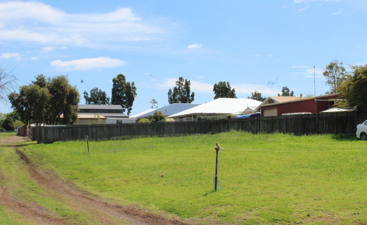 81 Luck Street, Drayton QLD 4350, Drayton - Thumbnail 4