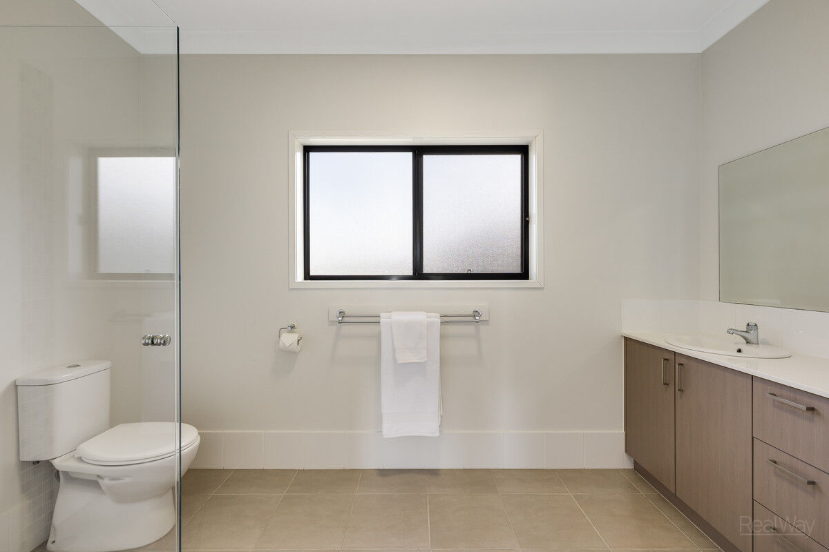 12 Alistair Street, Glenvale QLD 4350, Glenvale - Thumbnail 8
