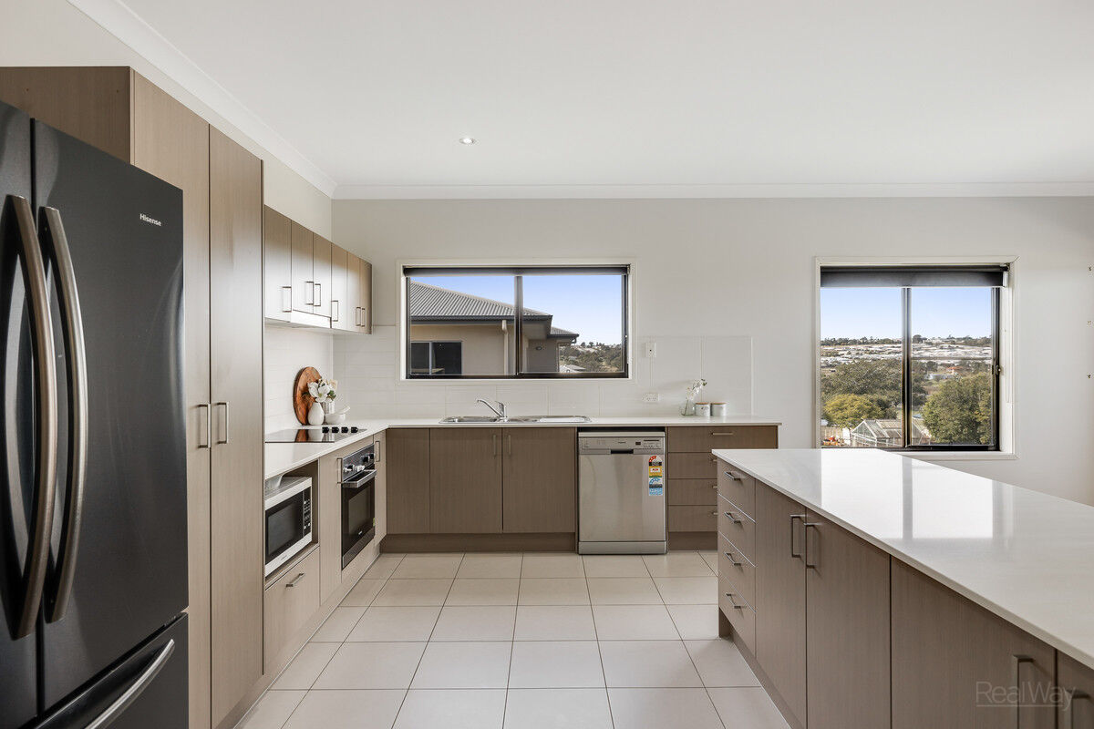 12 Alistair Street, Glenvale QLD 4350, Glenvale - Thumbnail 6